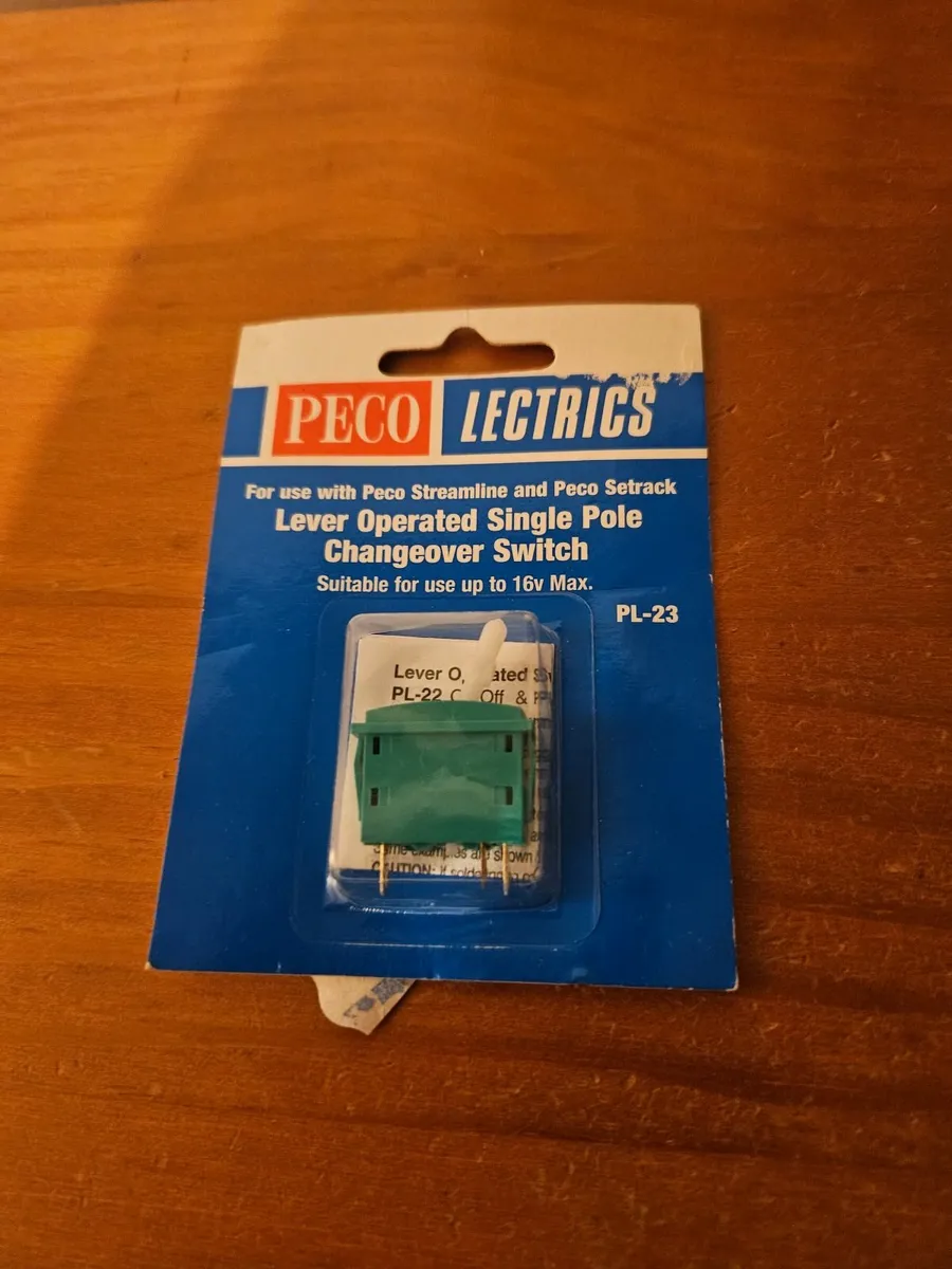 Hornby Peco Change Over Switch