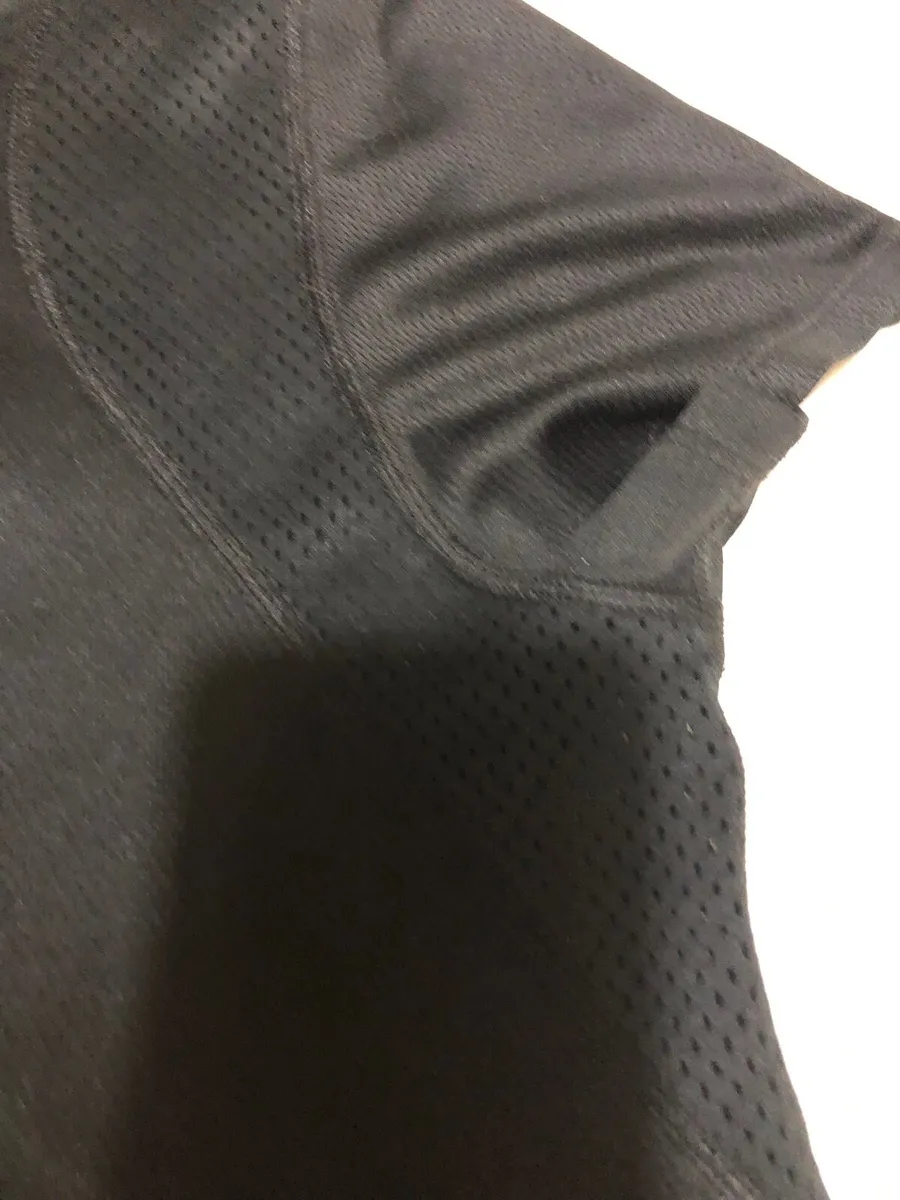 Mens Nike top size M €5 - Image 2