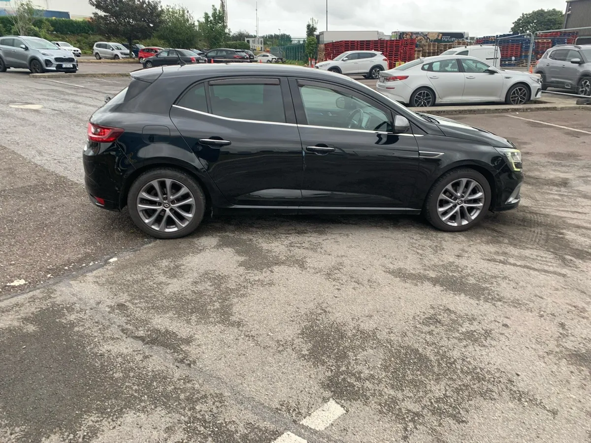 new shape megane gt line mint swap for tuscon - Image 1
