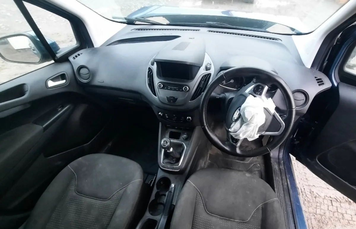 2021 Ford Transit Courier For Dismantling - Image 4