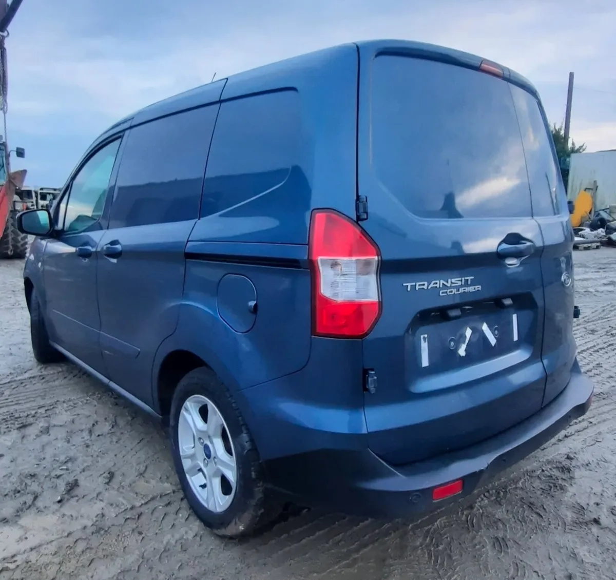 2021 Ford Transit Courier For Dismantling - Image 2