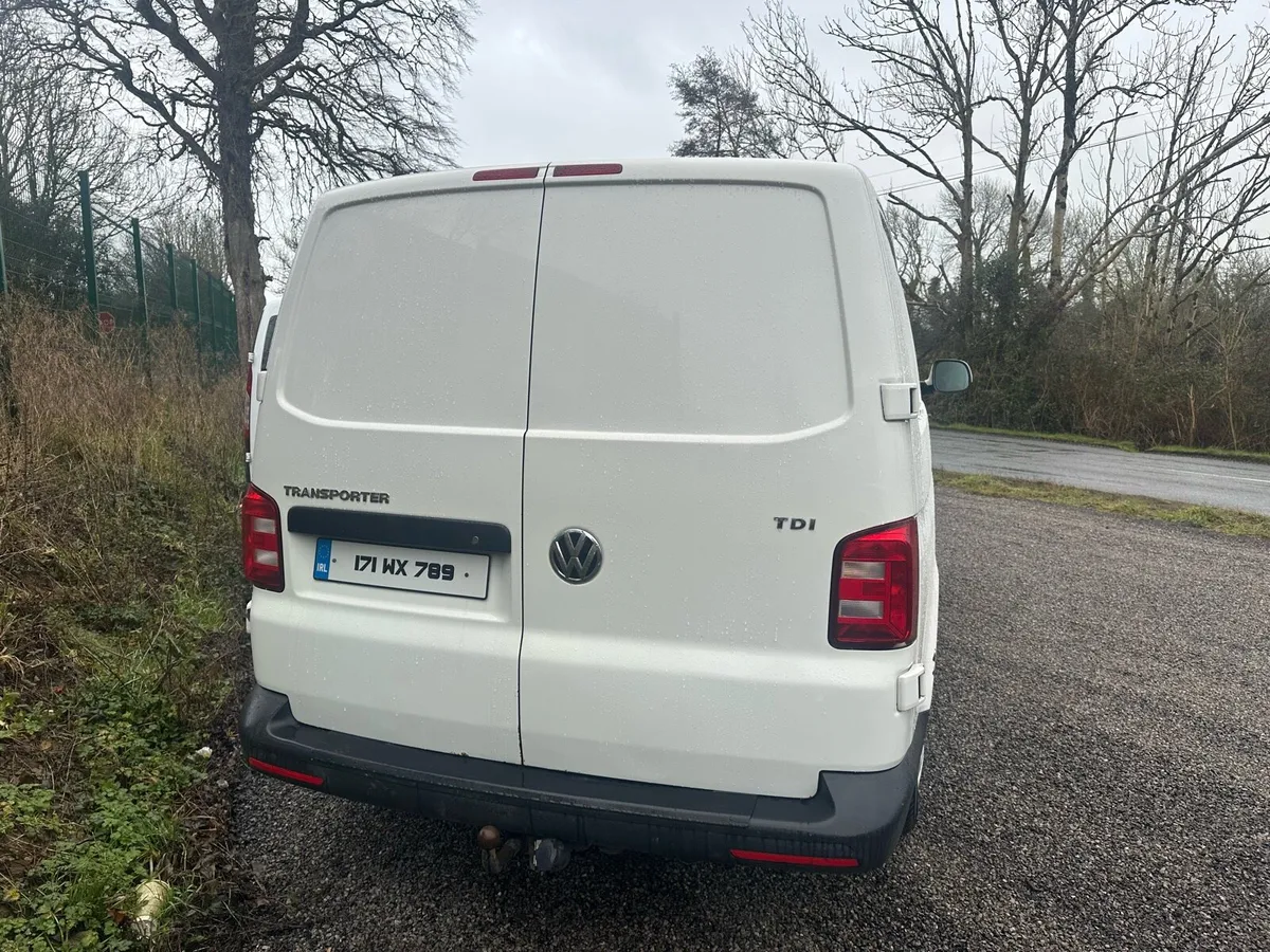 2017 VW Transporter SWB - Image 3
