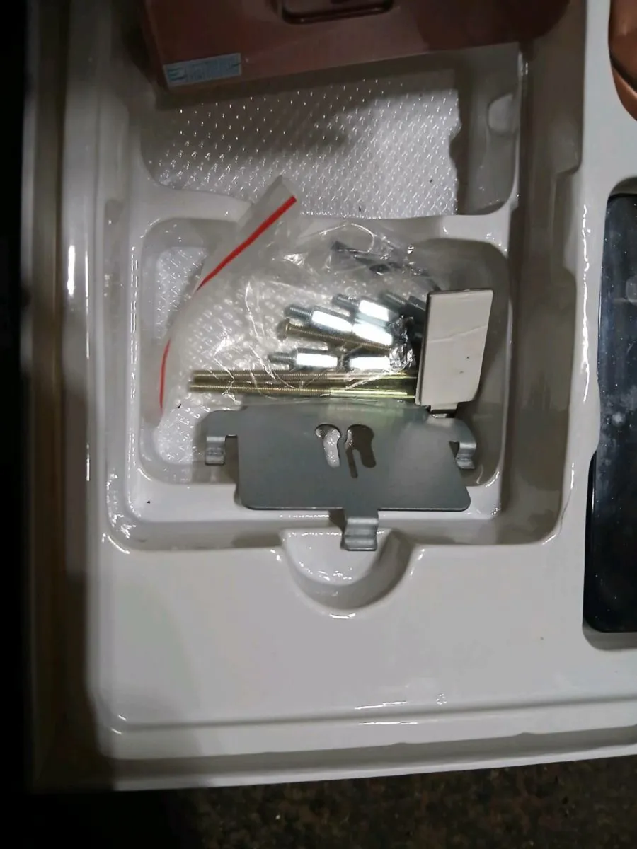 Wireless doorbell camera perfect in the box - Image 3