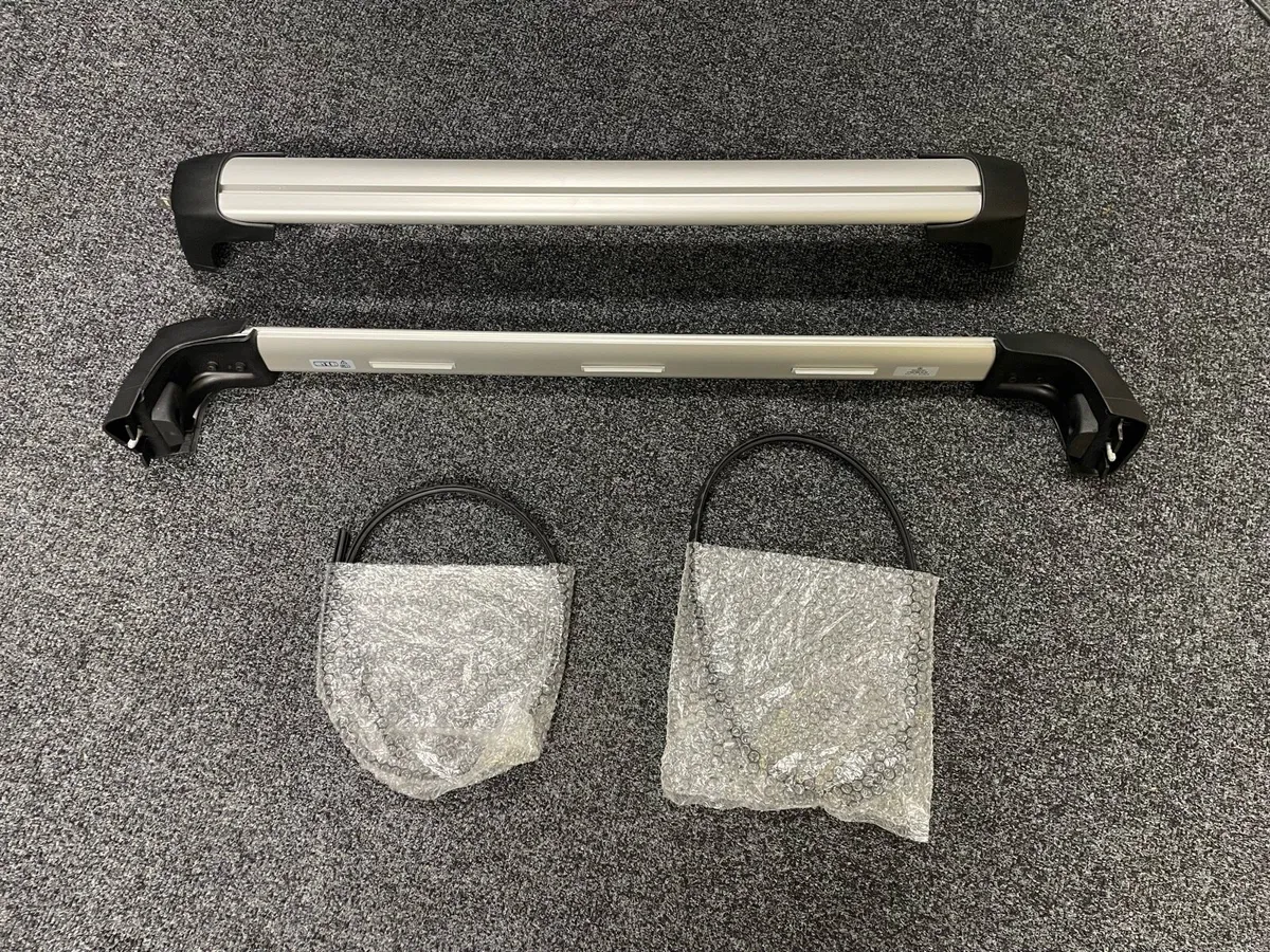 Mercedes C Class roof bars - Image 1