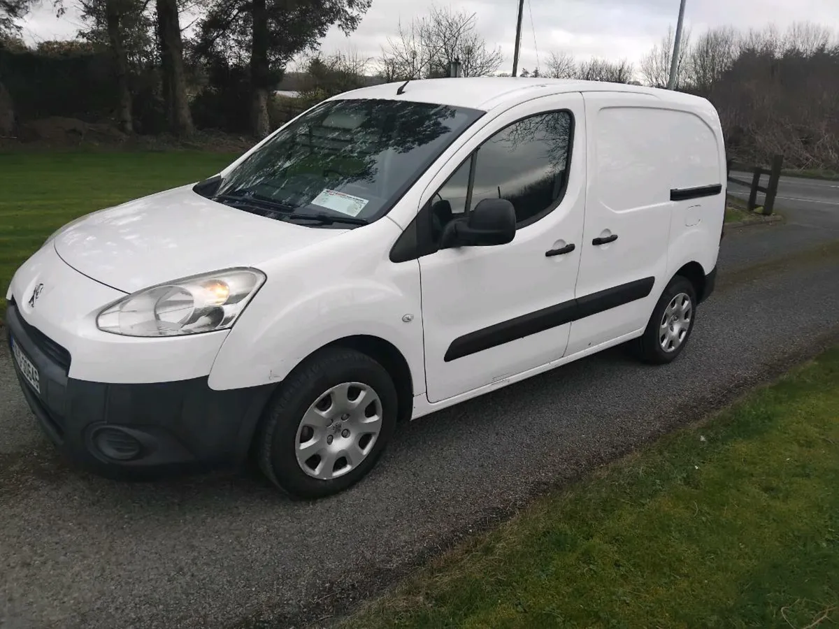 2014 Peugeot Partner - Image 2