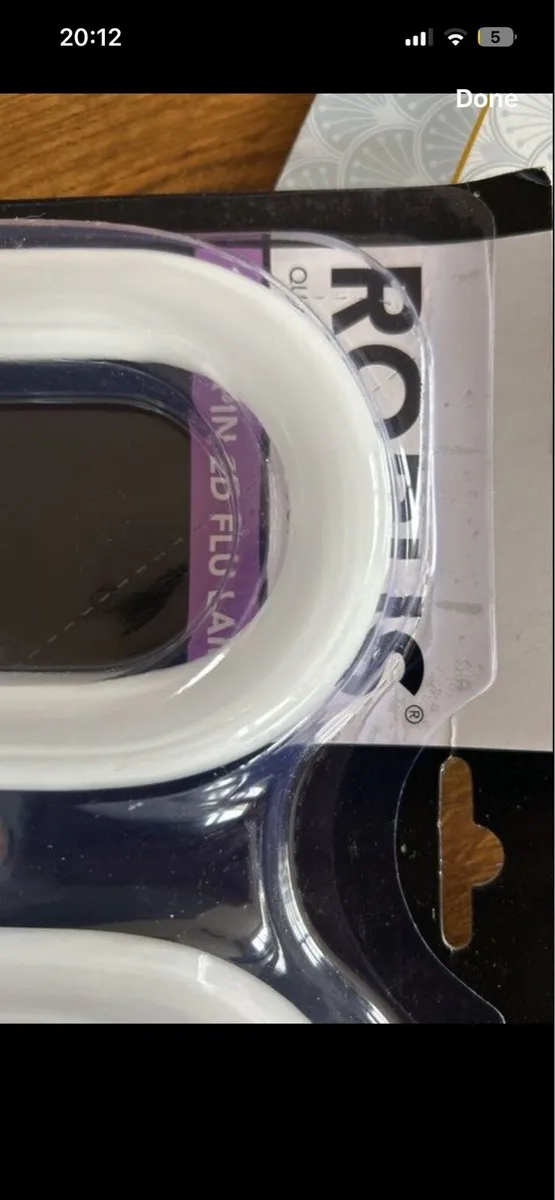 Robus 38w L38W435 4 Pins Bulbs - Image 4