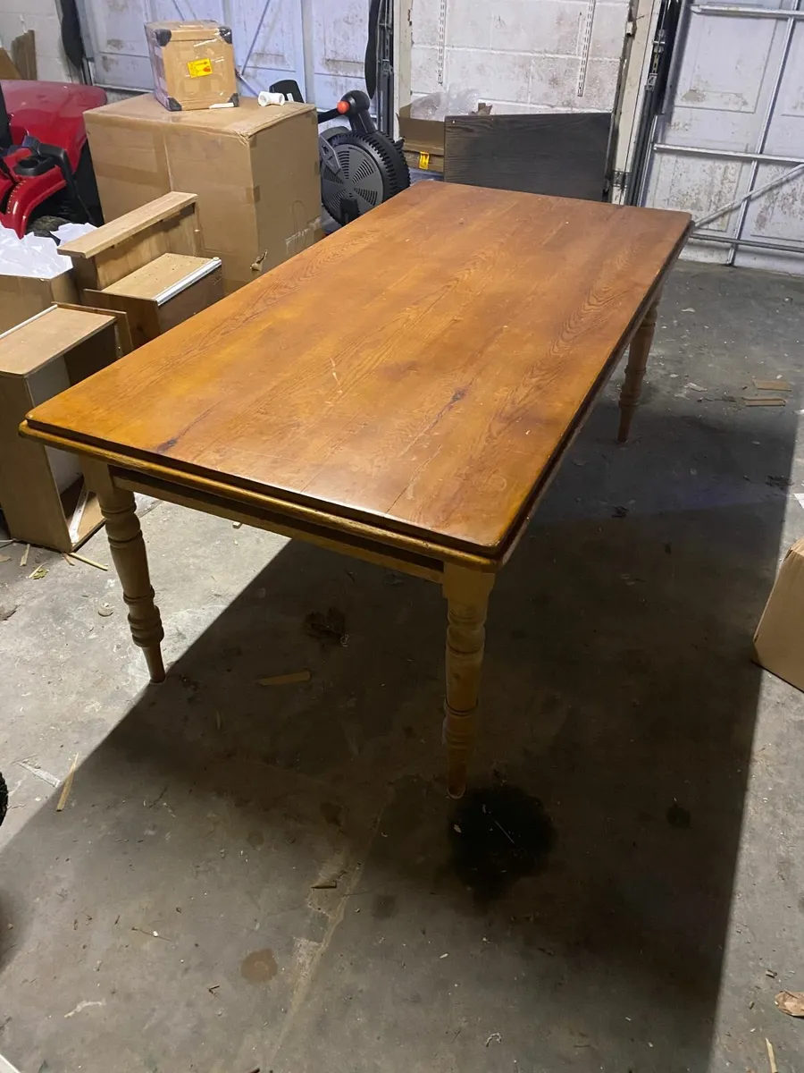 Kitchen Table and Chairs - Image 1