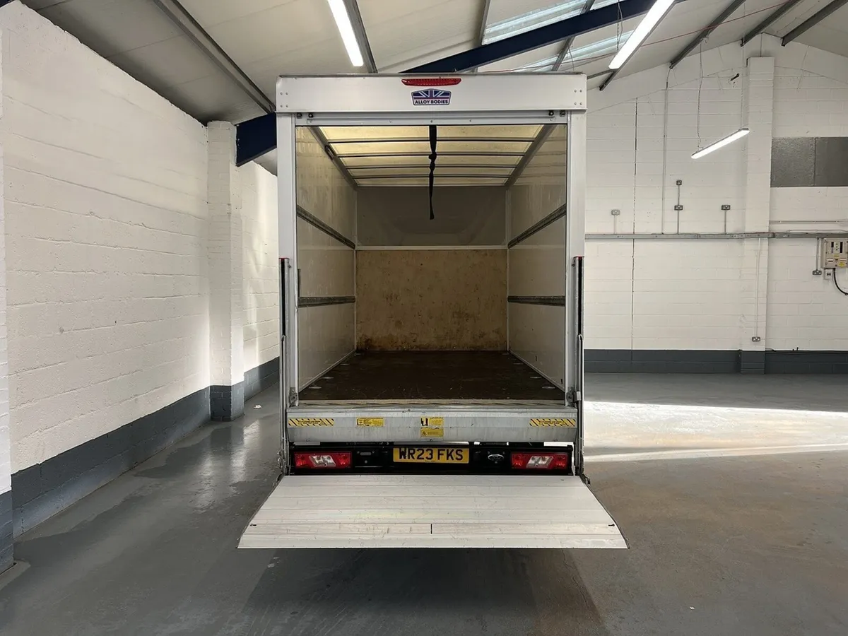 2023 Ford Transit Luton Box Van - Image 3