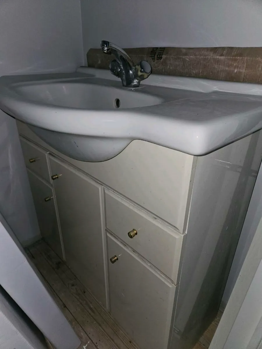 Bathroom sink unit - Image 2