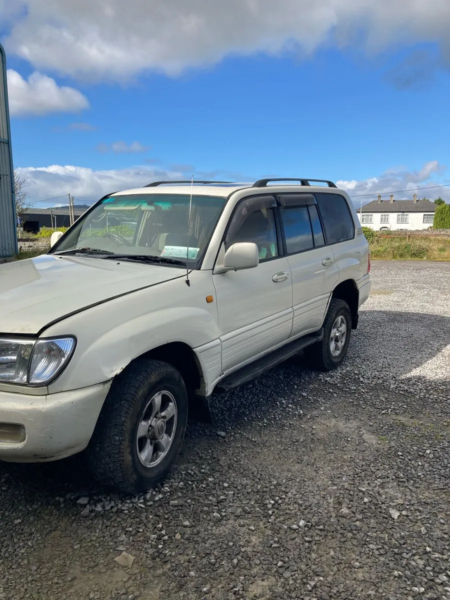 Toyota landcruiser - Image 3