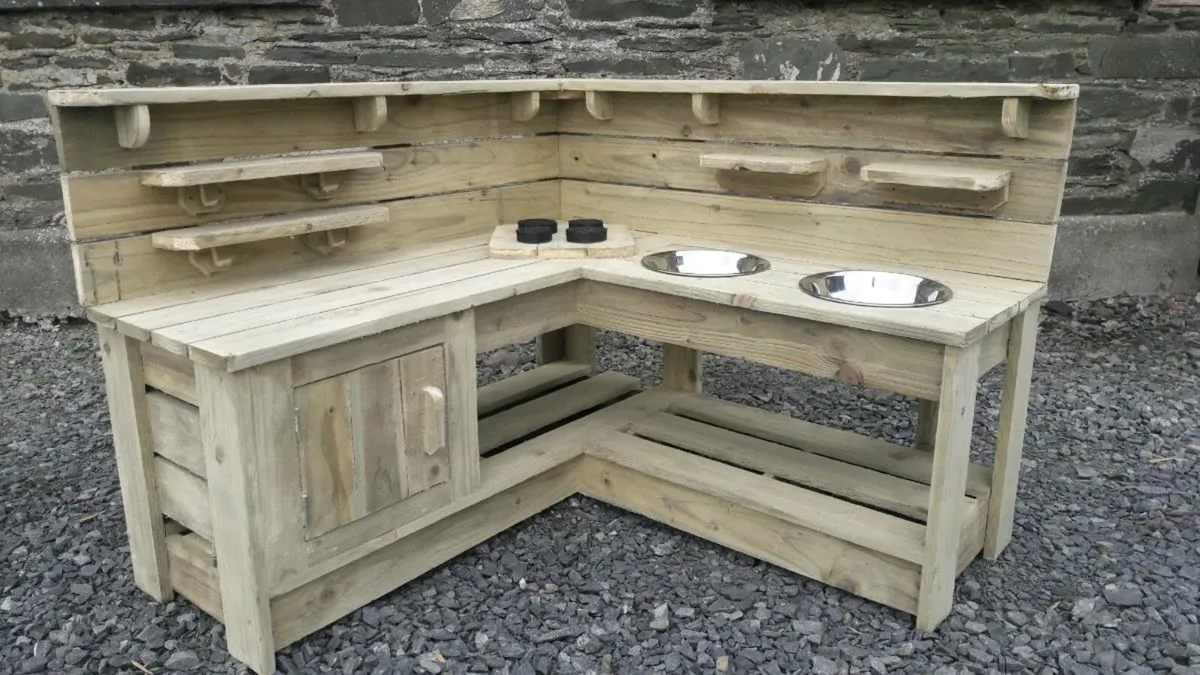 Handmade kids mud kitchen - Image 3