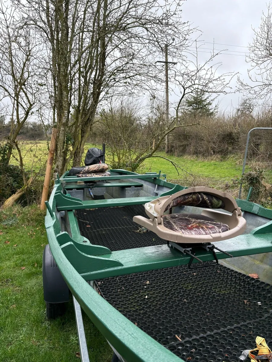 Lynch lake boat - Image 4