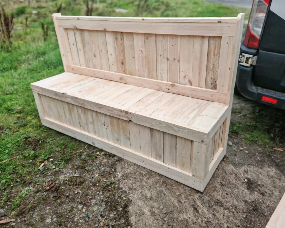 Handmade banquet seating - Image 4