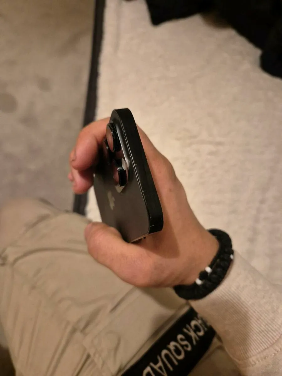 Iphone 14 pro - Image 3