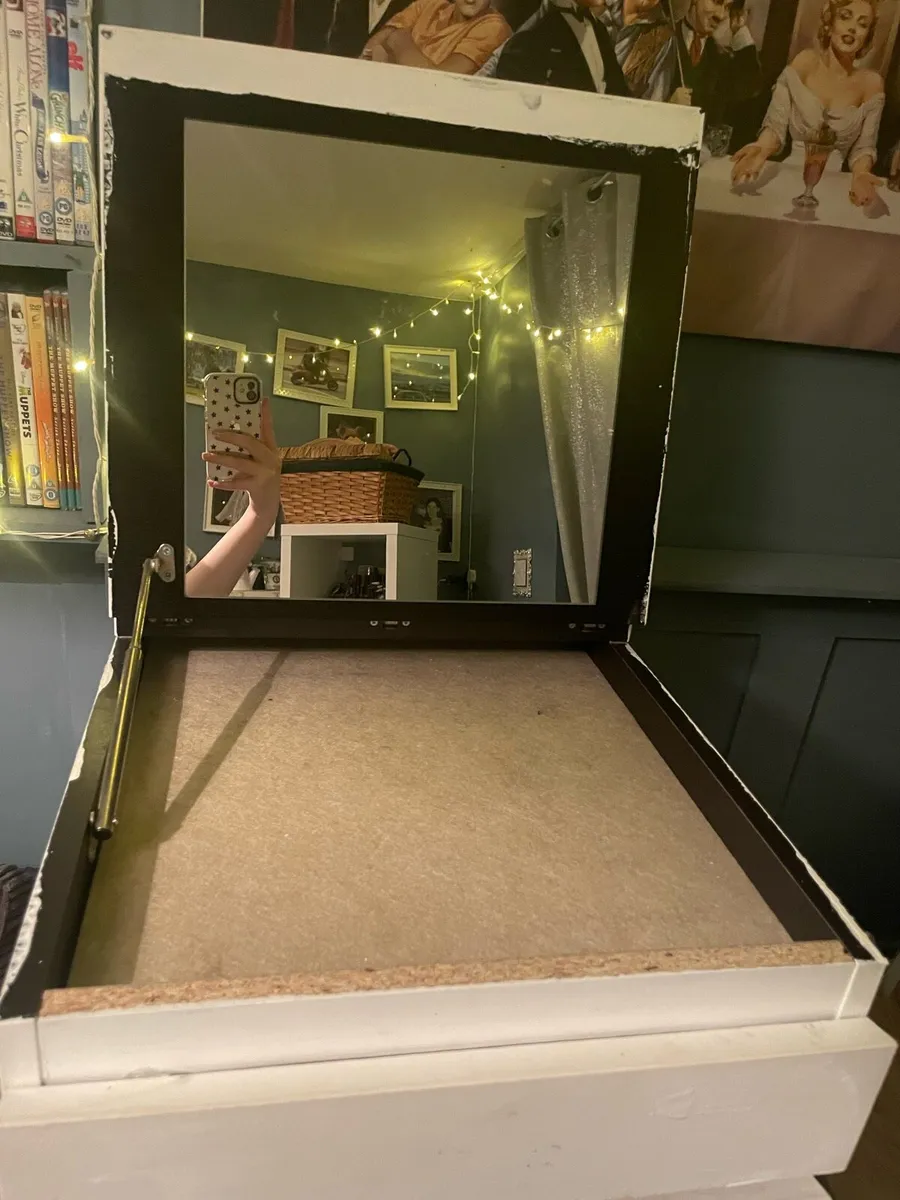 Chest of Drawers - Image 3