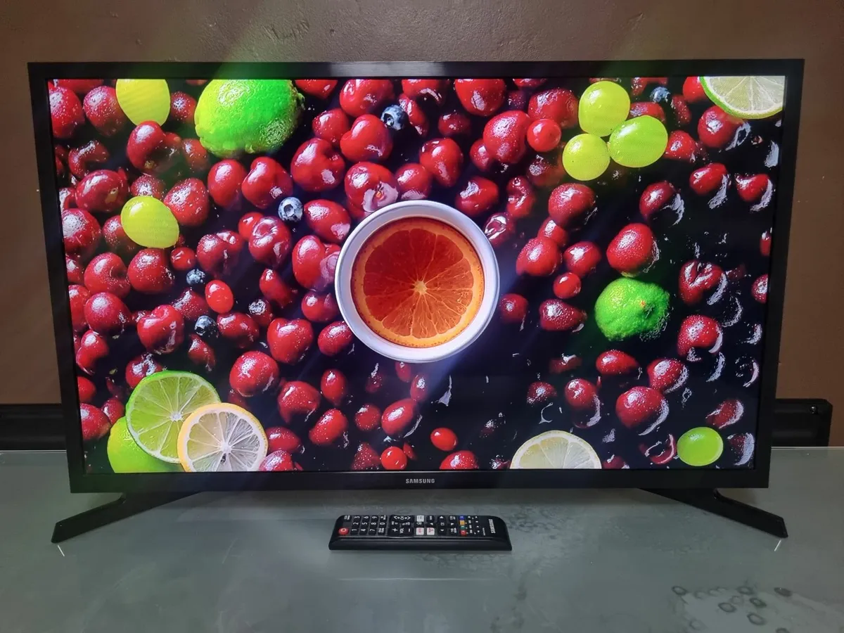 32" Samsung Full HD HDR Smart LED TV - Image 4