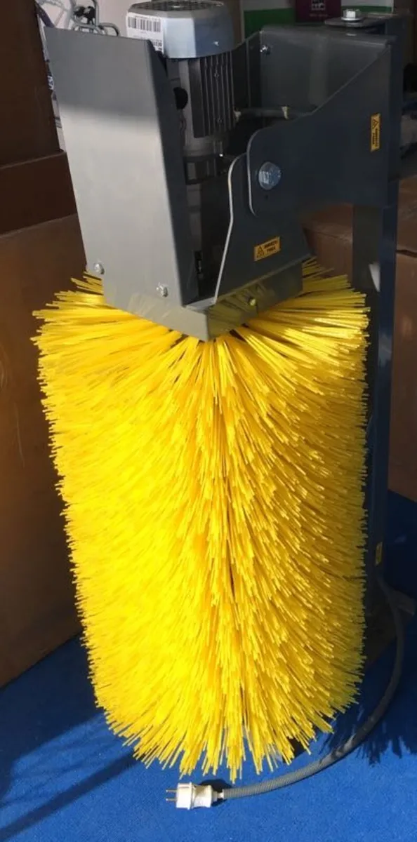 Auto. Electric Cow Brushes - Image 3