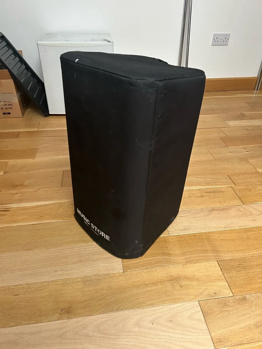 EV ZLX 12 - 2 Speakers with covers - Image 3
