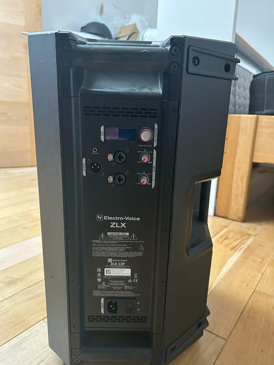 EV ZLX 12 - 2 Speakers with covers - Image 4