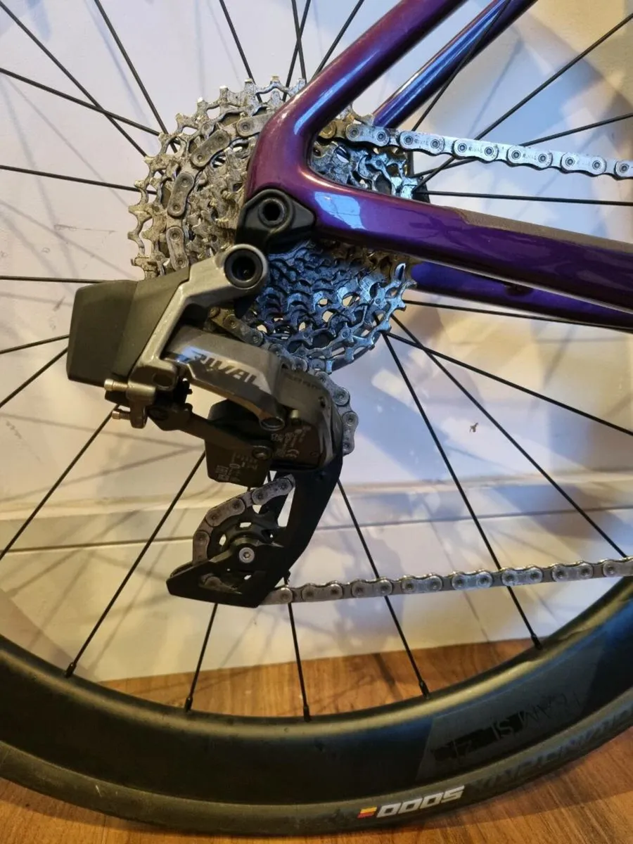 Racing bike - Image 4