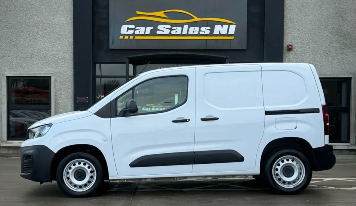 1.5 BlueHDi 1000 Professional Premium + Standard P - Image 3