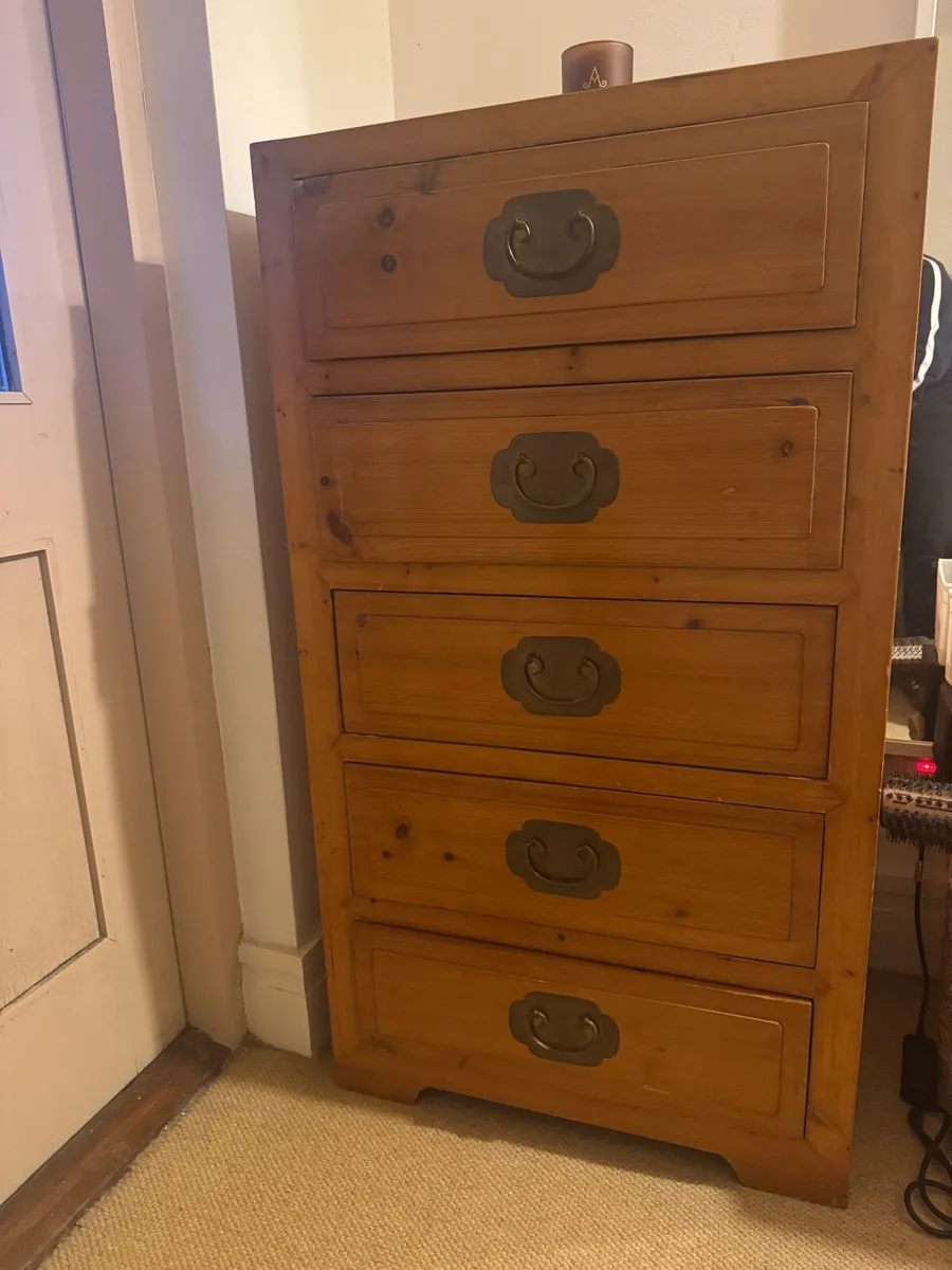 Bedroom suite - Image 2