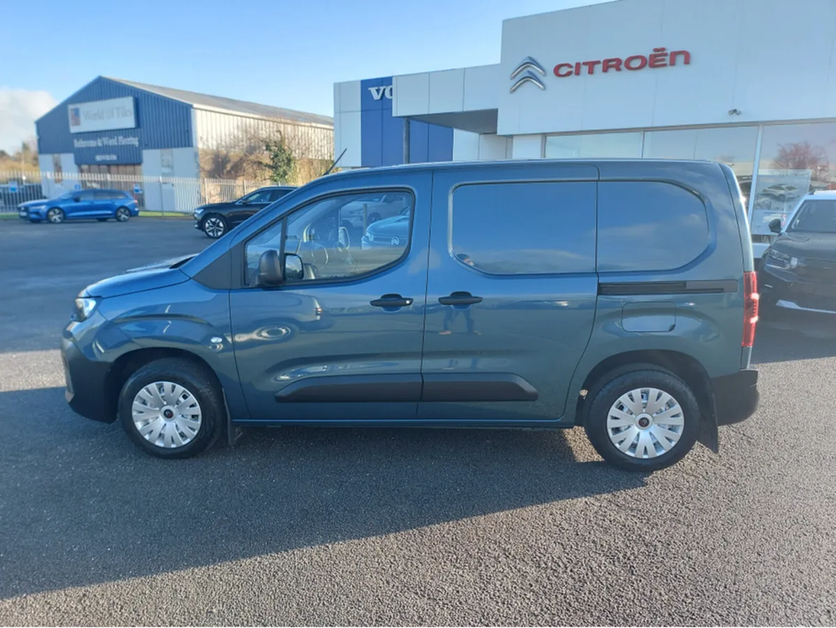 Citroen Berlingo LX PLUS BLUEHDI 100 MWB 650KG - Image 2