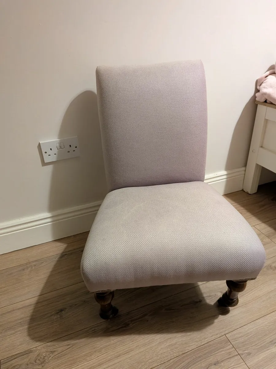 Antique slipper chair - Image 1