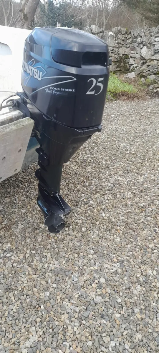 Outboard motor - Image 1