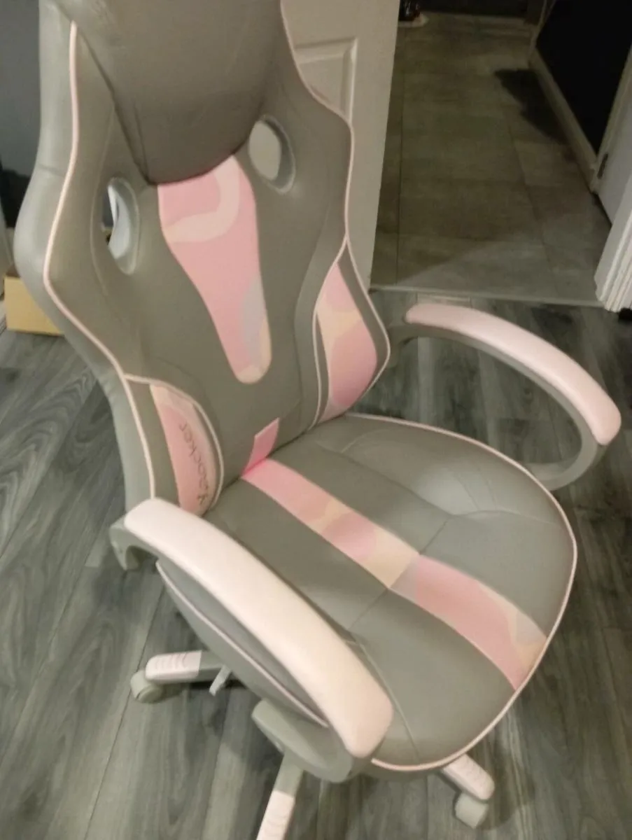 xRocker Gaming Chair - Image 3