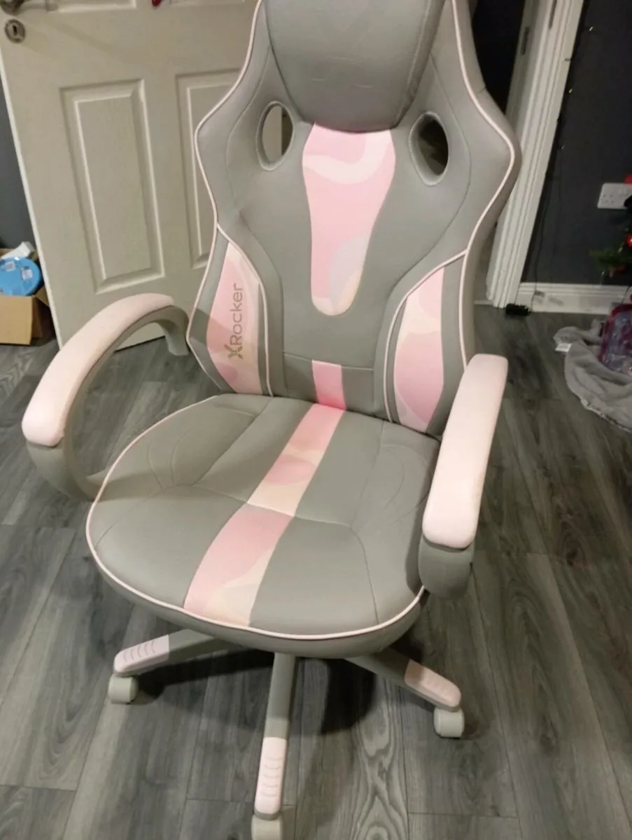 xRocker Gaming Chair - Image 1