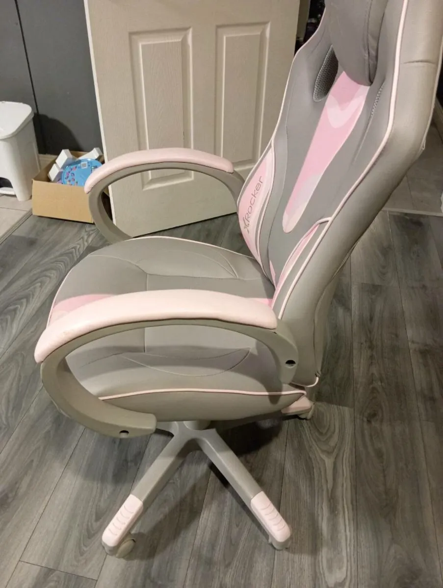 xRocker Gaming Chair - Image 2