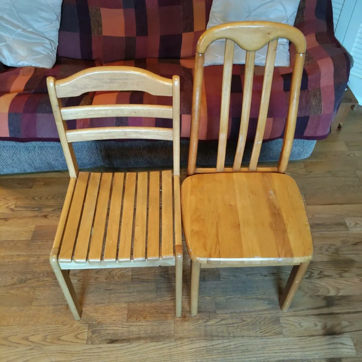 2 Oak Chairs - Image 1