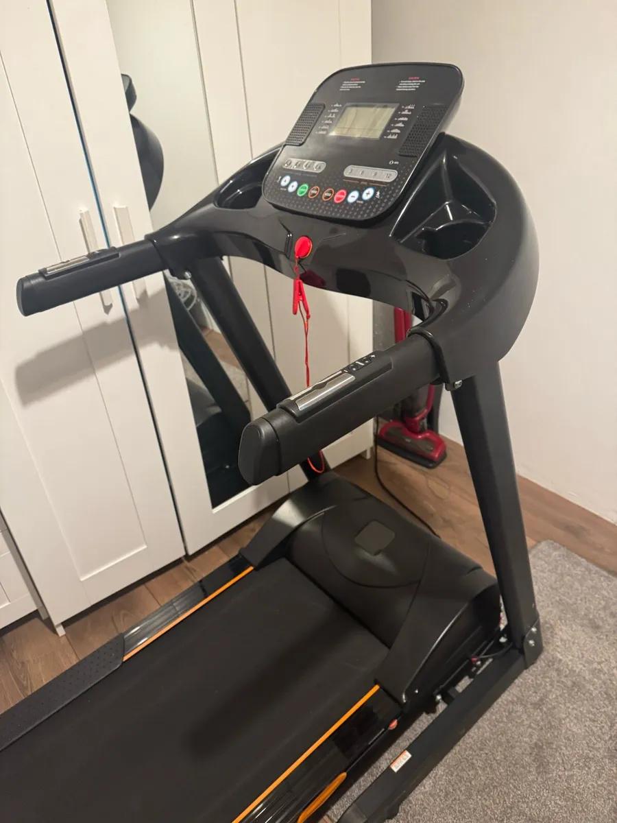 Treadmill - Image 2