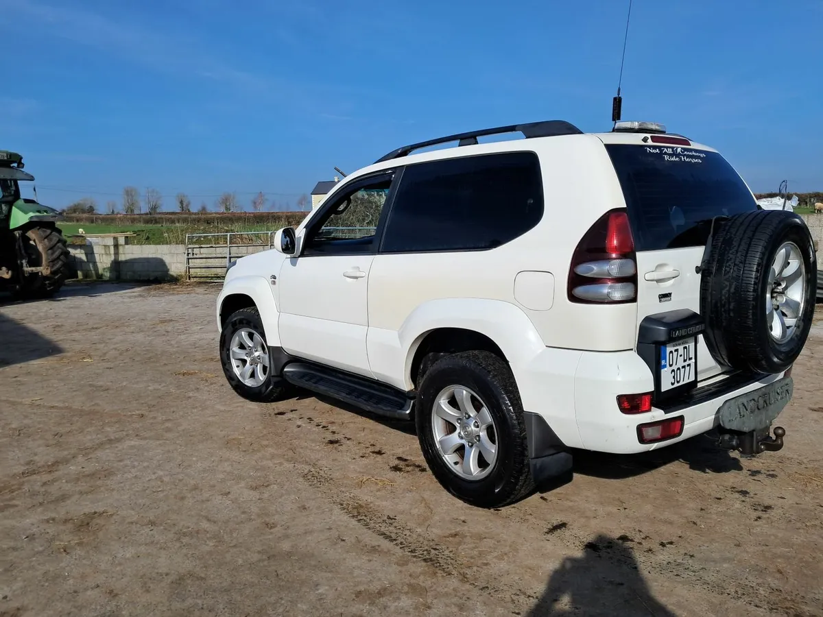 Toyota Land Cruiser 2007 - Image 2