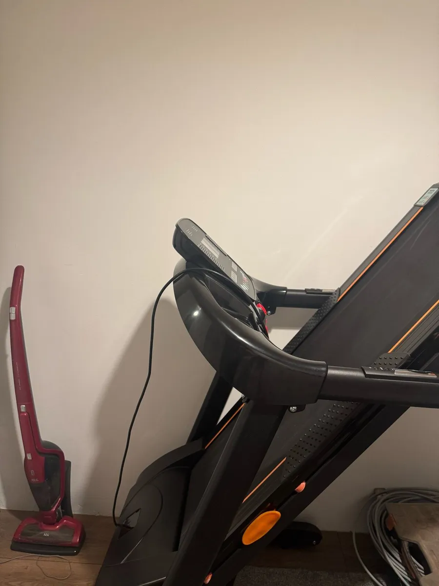 Treadmill - Image 3