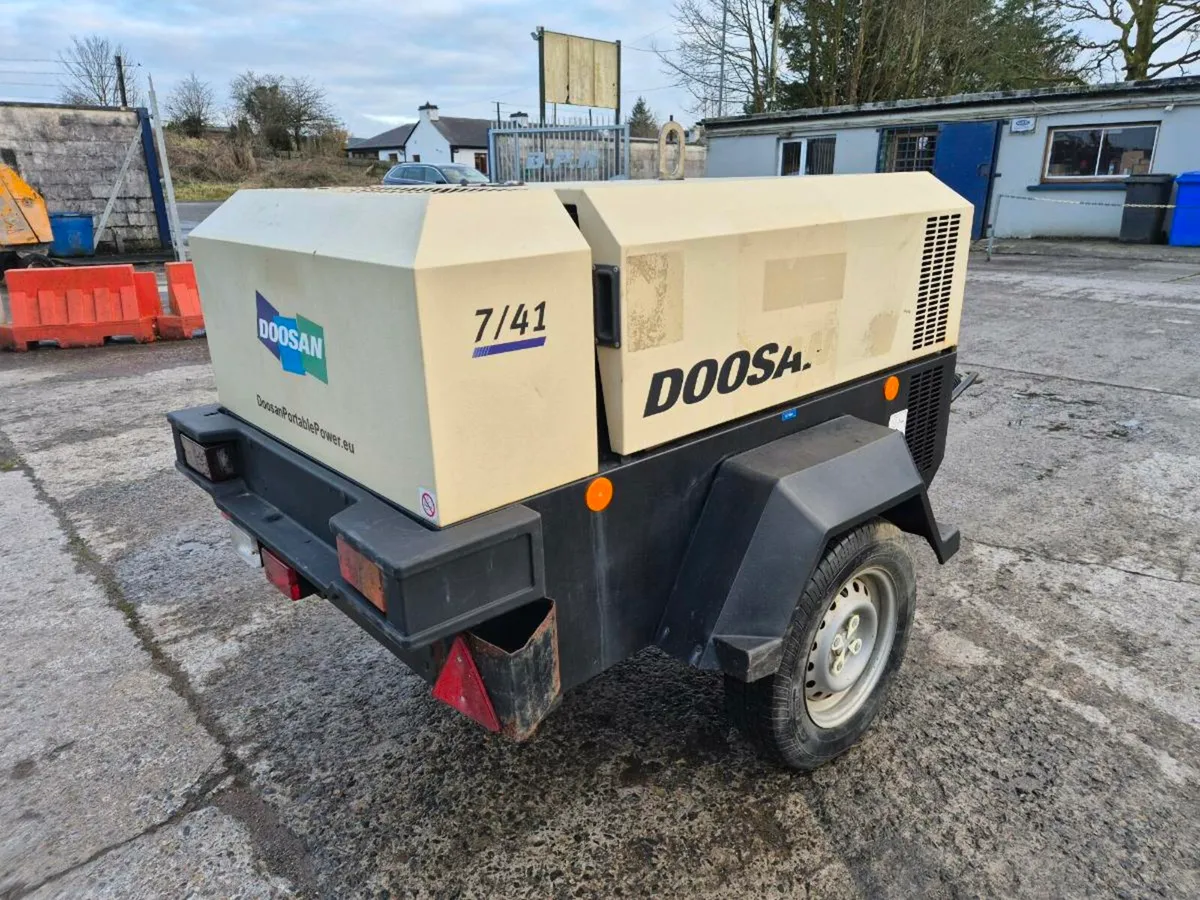 Doosan Air Compressor 7/41 (2017) - Image 2