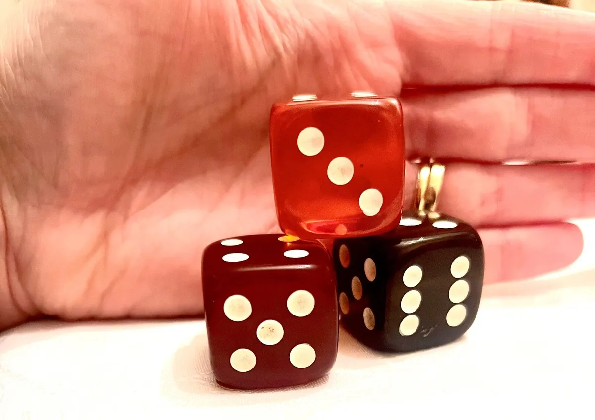 Bakelite dice original Lafayette stickers still on - Image 3