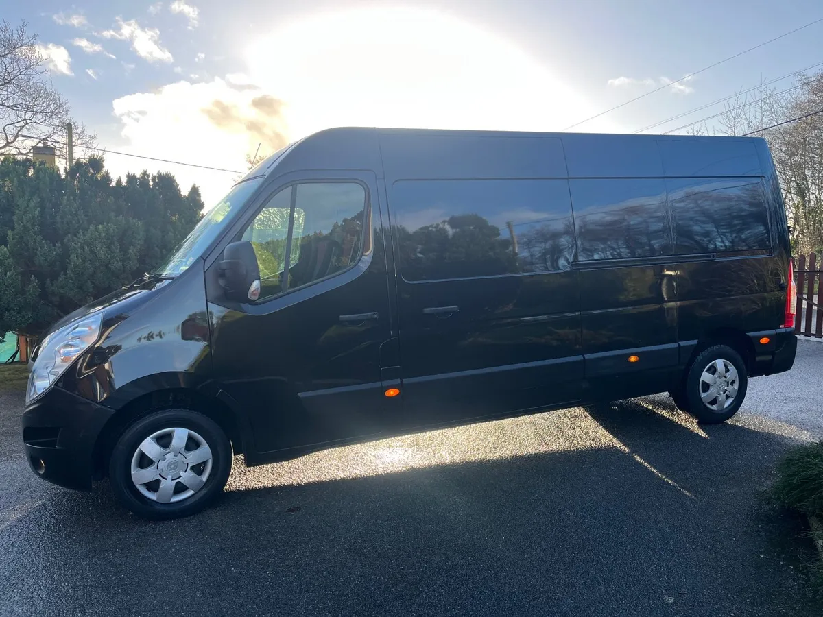 Renault Master - only 69k kms (43k Miles) - Image 3