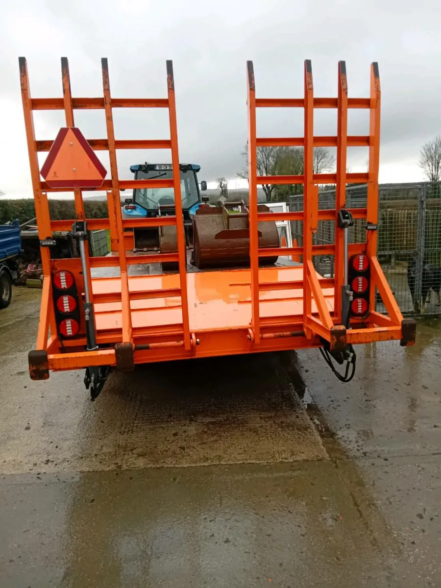 Low loader - Image 3