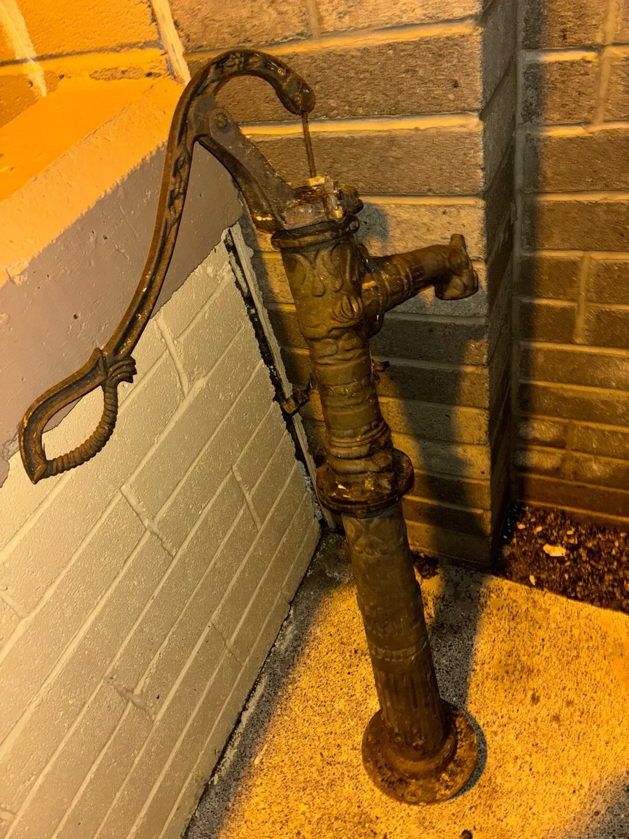 Water pump - Image 2