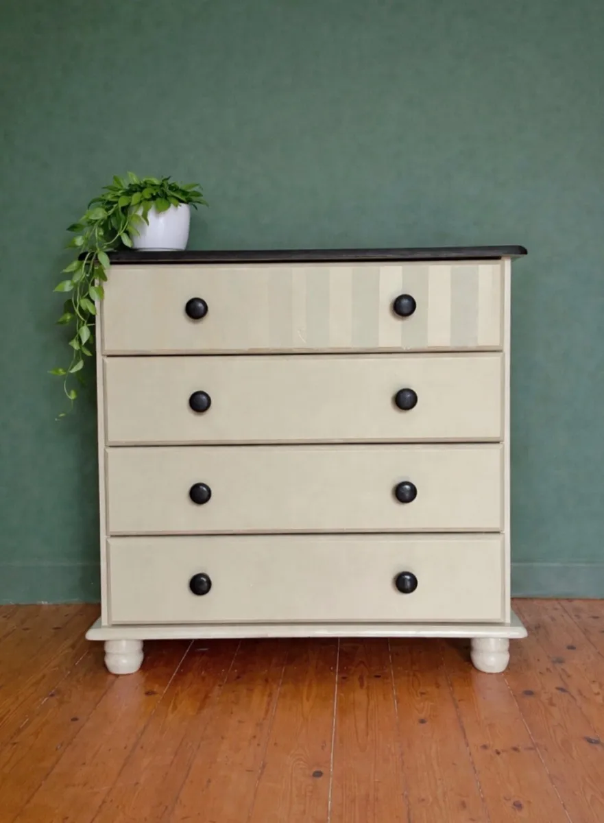 Chest of drawers - Image 3