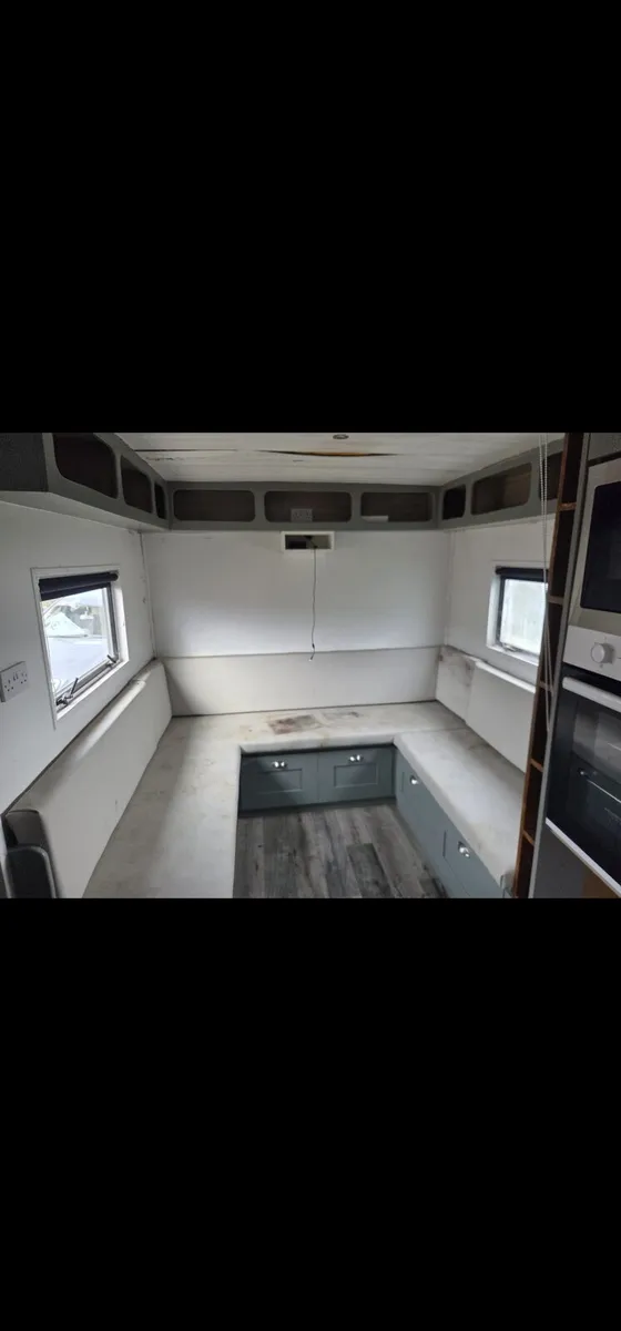 Leyland Daf 45 130 Camper - Image 2