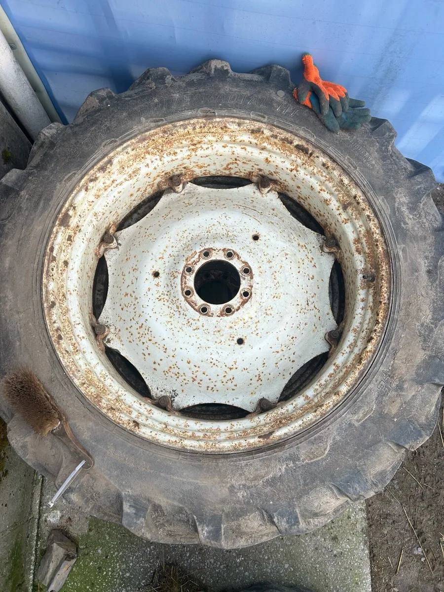 38” wheels and tyres - Image 1