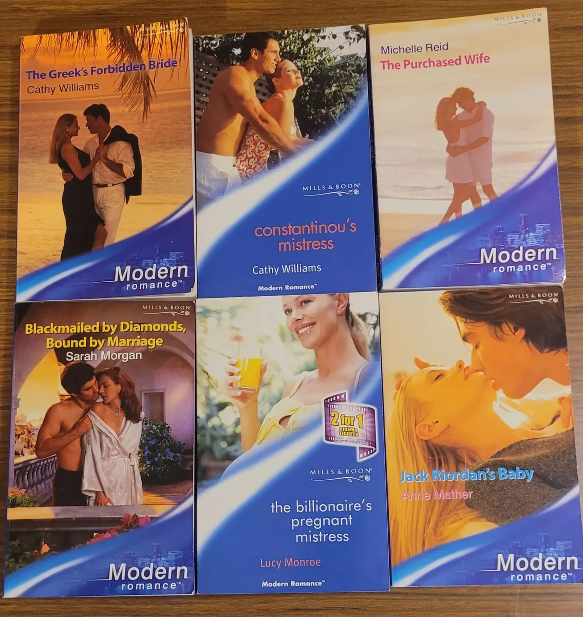 30 Mills & Boon books - Image 1