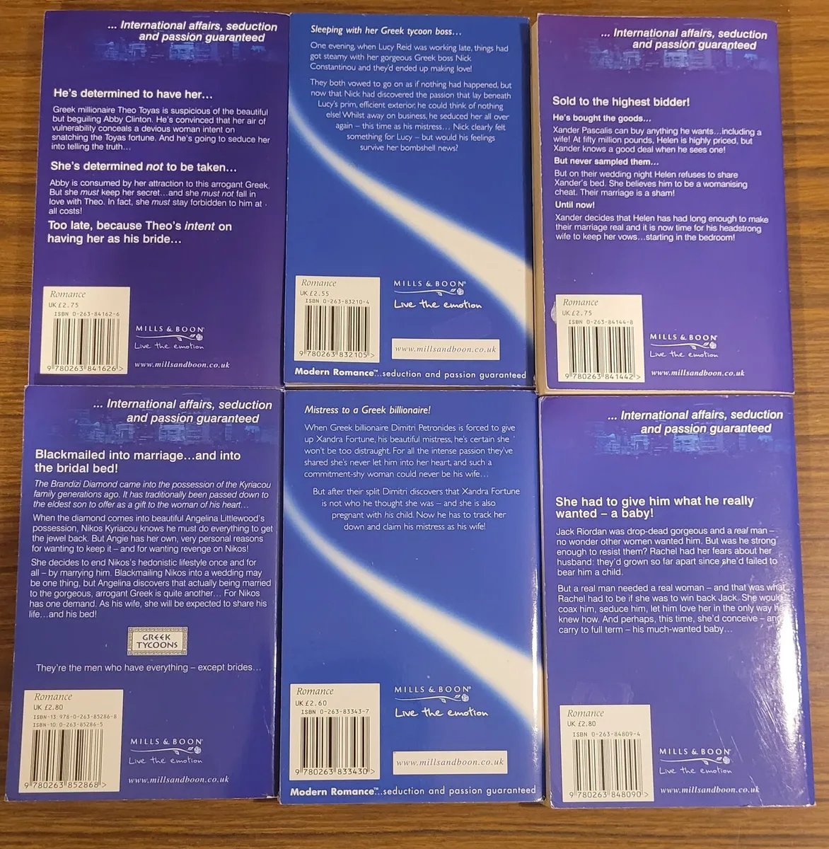 30 Mills & Boon books - Image 2