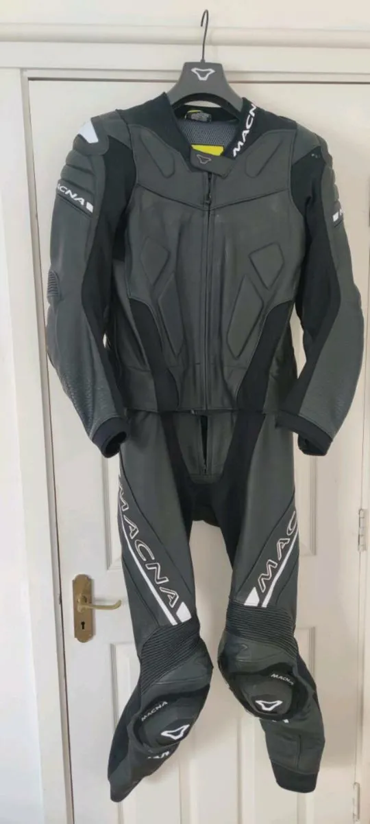 Macna Motorbike Suit - Image 1