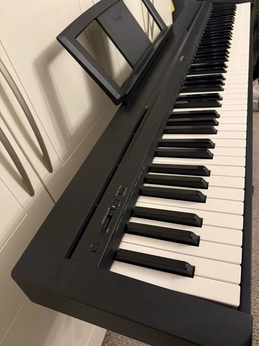 Yamaha P35 Digital Piano - Image 3
