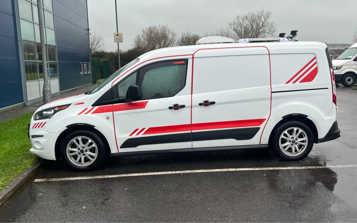 Ford Transit Connect 2017-2 - Image 1