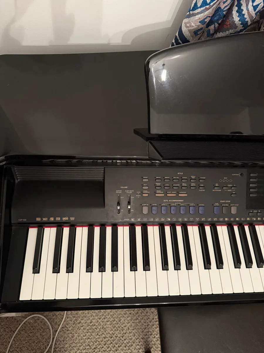 Yamaha cvp-109 Digital Piano - Image 2